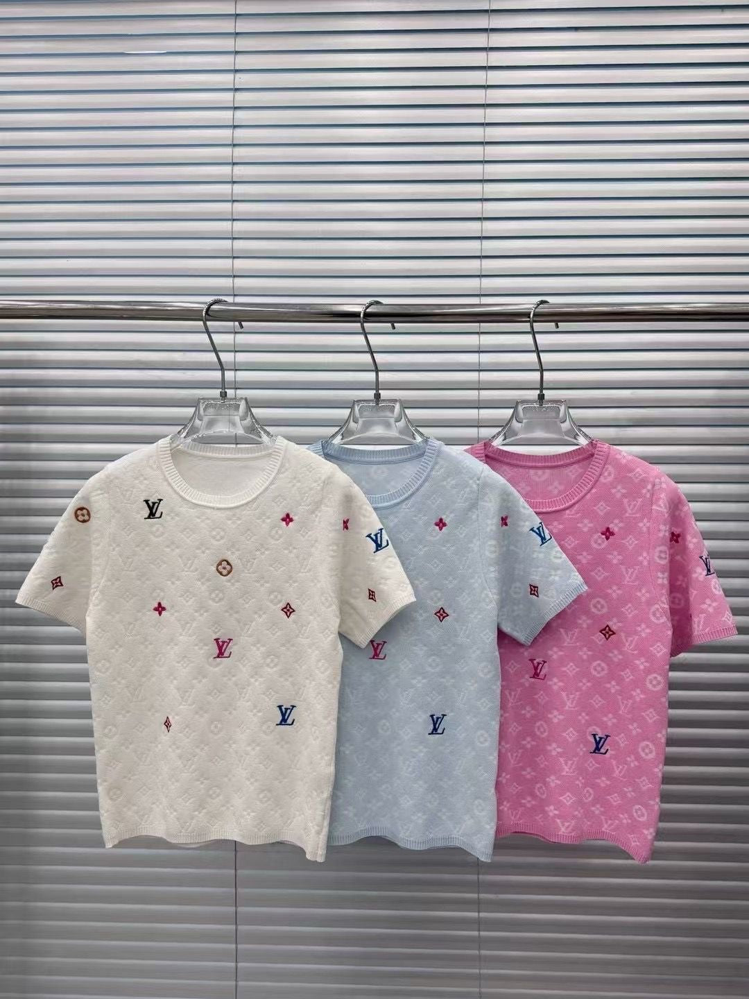 LV MULTI COLOR TSHIRT